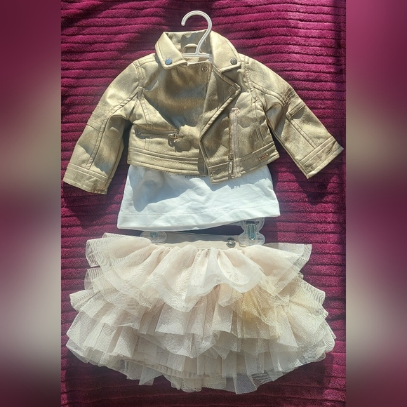 Mayoral set of clothes. - Picture 2 of 2